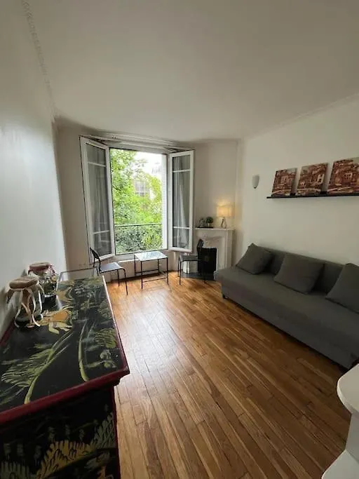 Entire Rental Unit In パリ