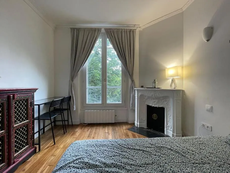 Entire Rental Unit In Paris 0*,  France